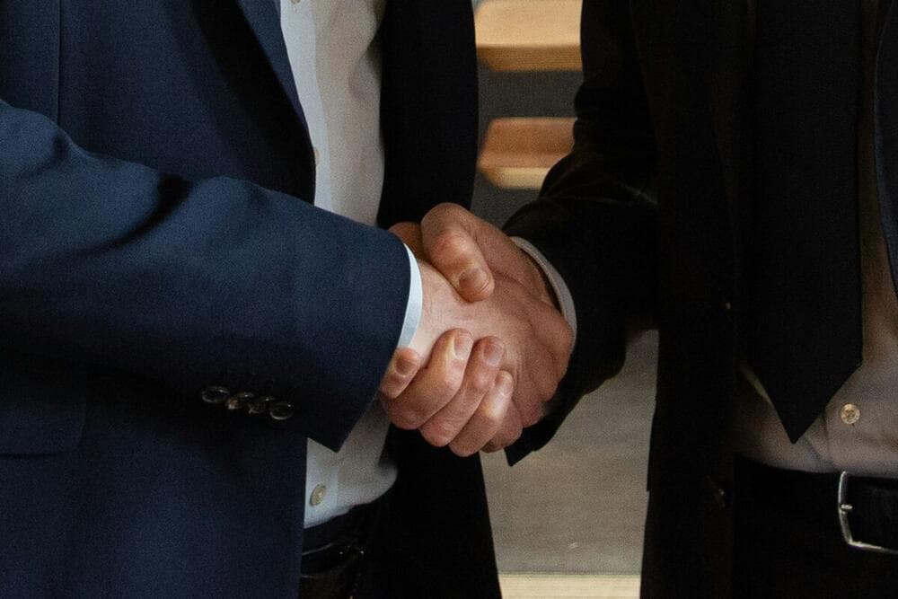 Successful handshake placement